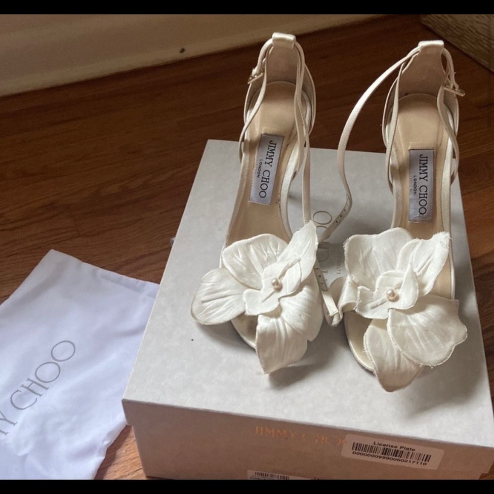 Jimmy Choo Aurelia 100 size 37 in Ivory